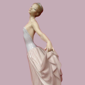 Lladro Vintage Figurine "The Dancer" #5050, 1979 Retired